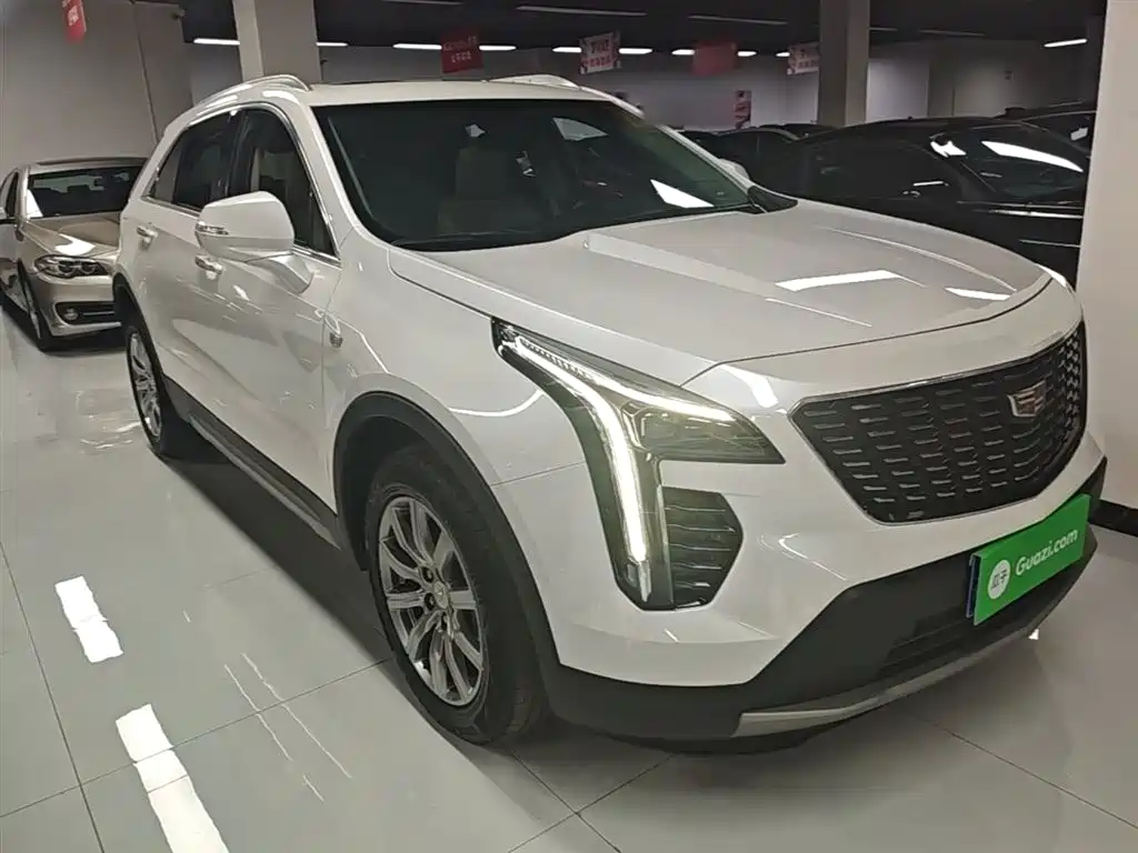 Cadillac XT4 28 T 2 WD Luxury