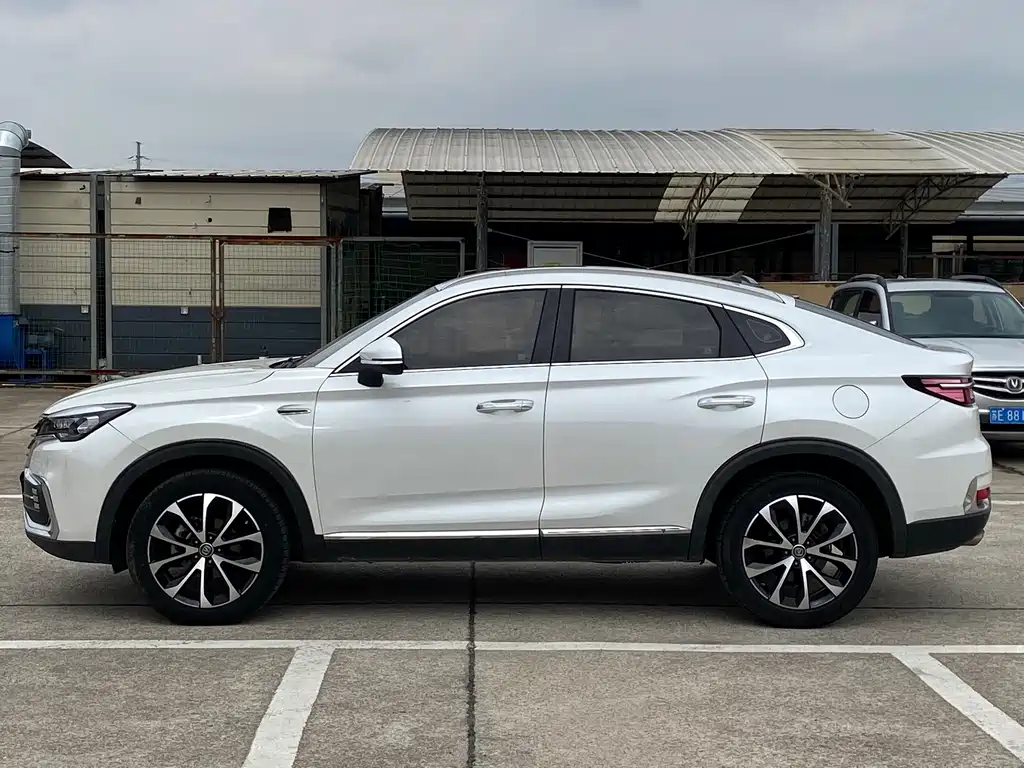 Changan CS85 Coupe 1.5 T DCT CN-VI
