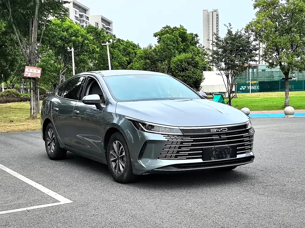 Destroyer 05 Glory DM-i 55 KM Luxury