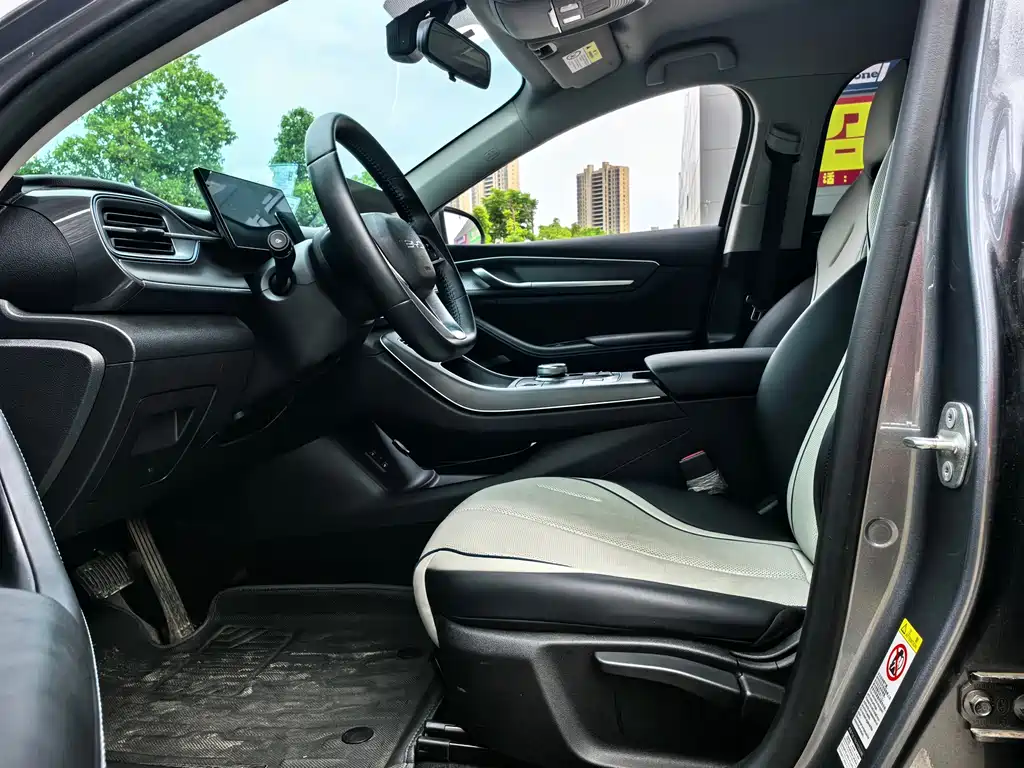 Destroyer 05 Glory DM-i 55 KM Luxury