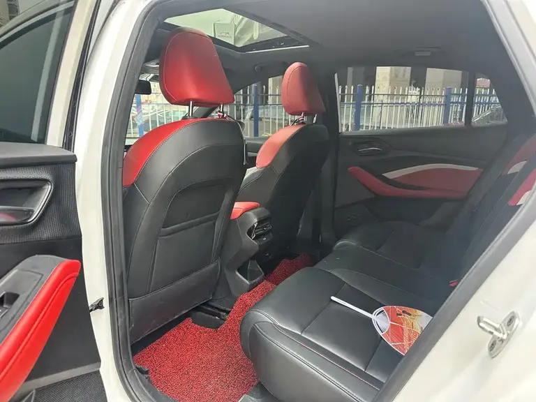 MG5 300 TGI DCT Youth Luxury Trend