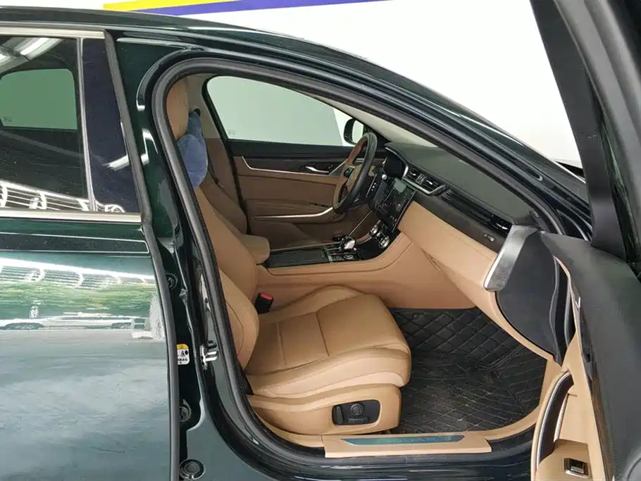 Jaguar XFL 2.0 T P250 2 WD Premium Luxury