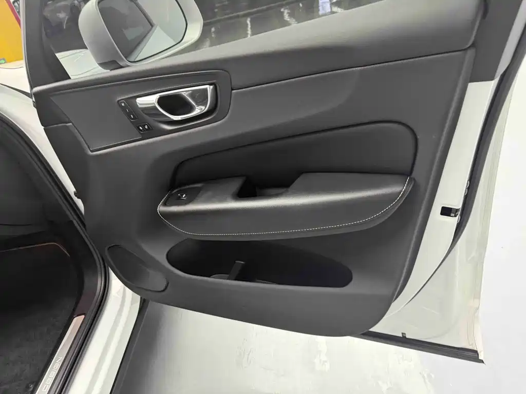 Volvo XC60 T5 4 WD Smart Vision Sport CN-V