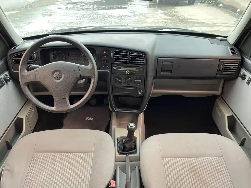 Jetta 1.6 L Partner