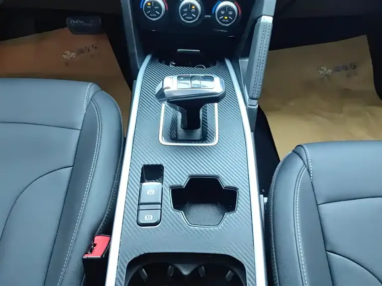 Haval H6 Sport 1.5 T Auto Elite Connected Hex Grille