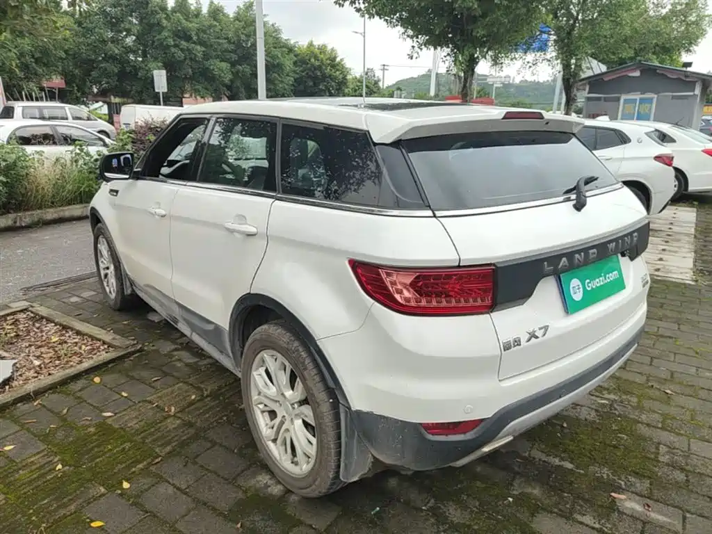 Landwind X7 2.0 T Panoramic Distinguished
