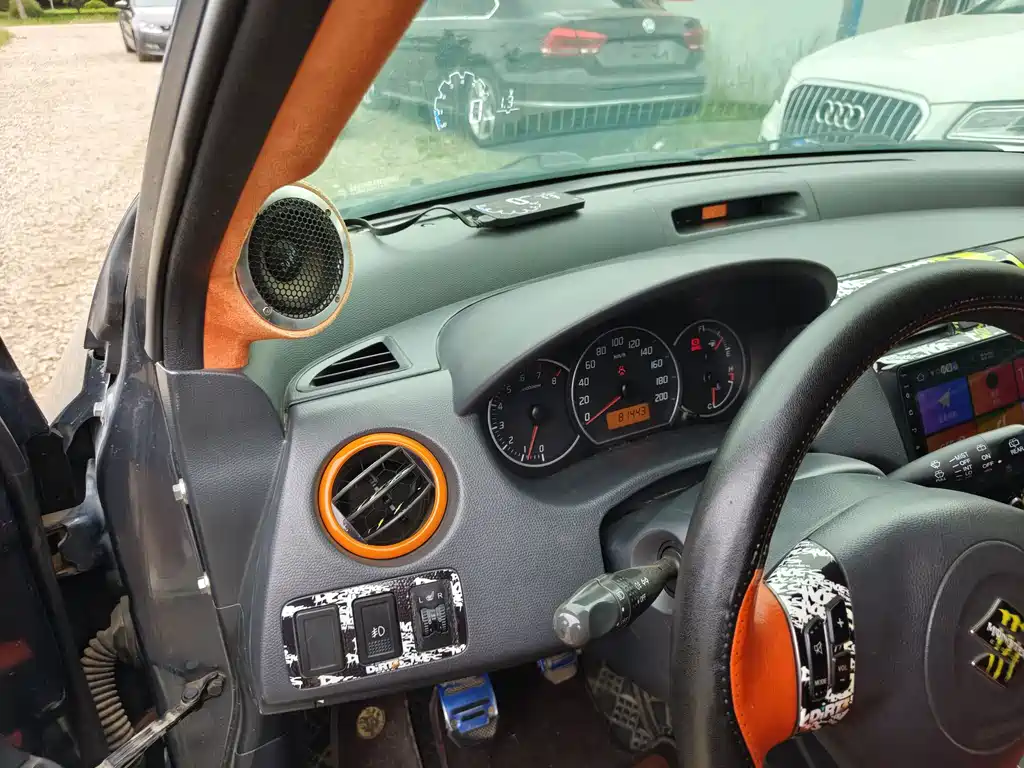 Swift 1.5 L Manual Fashion