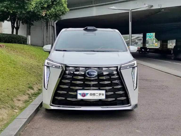 GAC Trumpchi Xiangwang M8 Qiankun Series Ultra First Class