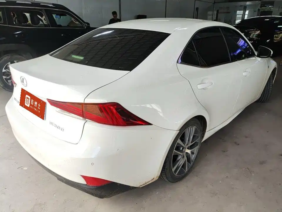 Lexus IS 300 F SPORT