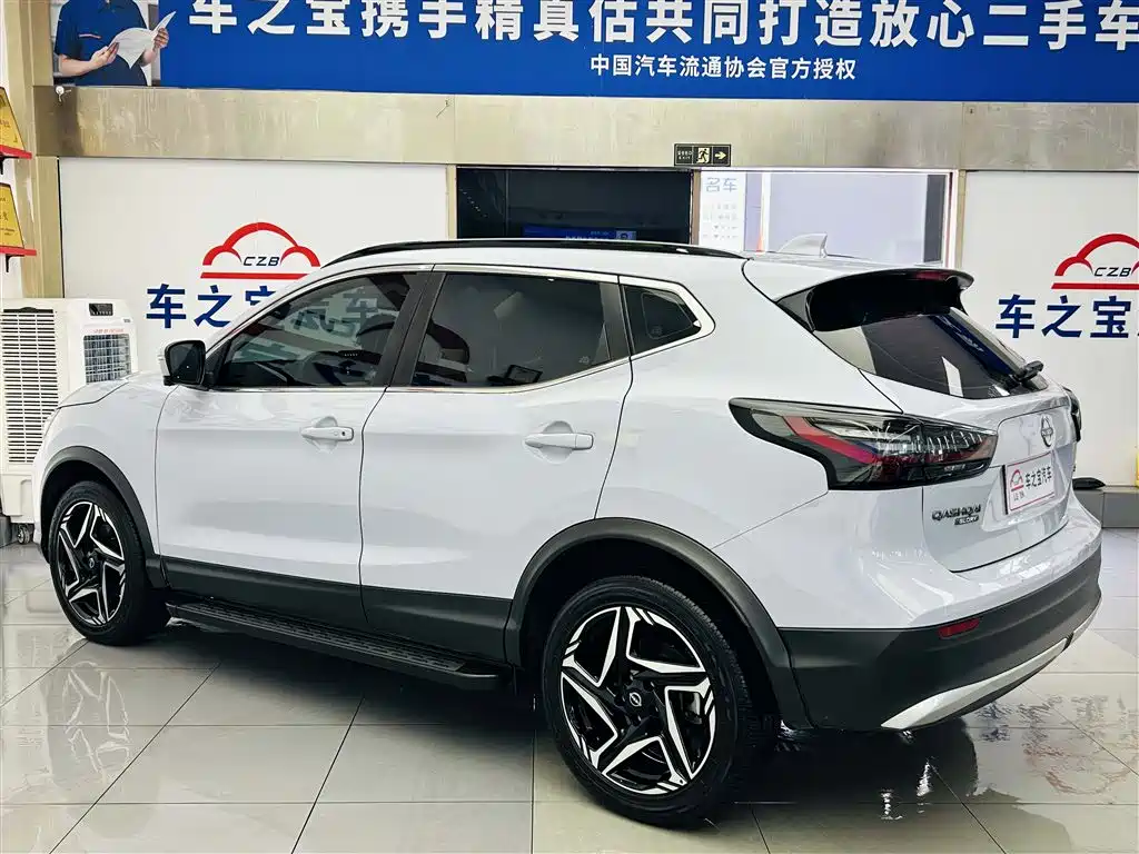 Qashqai Honor 2.0 L CVT XV+ Leading
