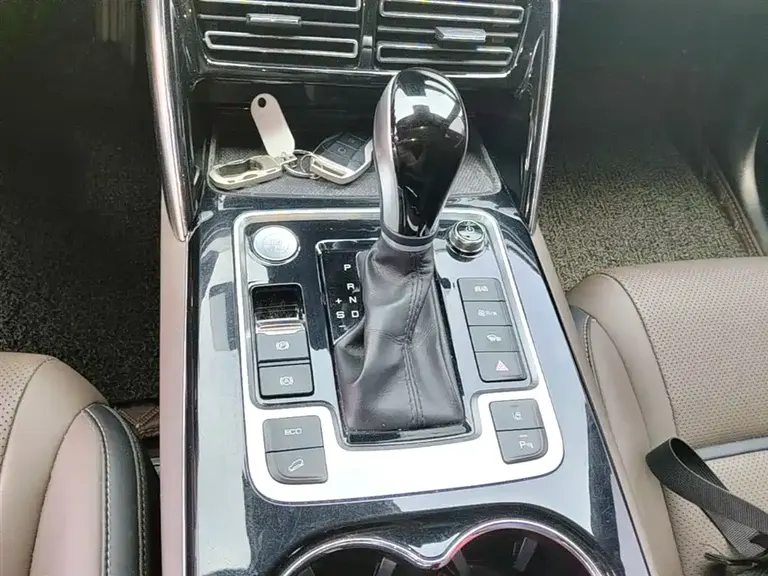 BYD Tang 2.0 T Auto Flagship