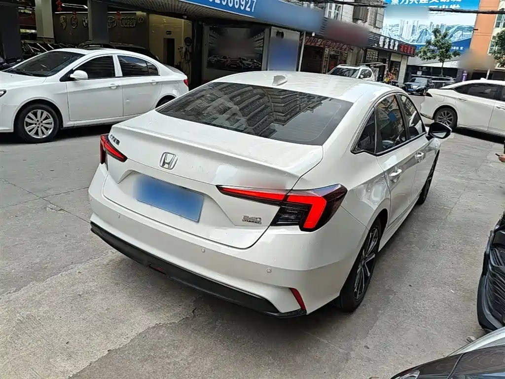 Integra 240 TURBO CVT Smart Enjoyment