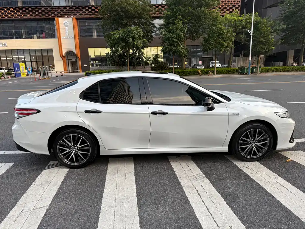Camry Dual Engine 2.5 HGVP Leading