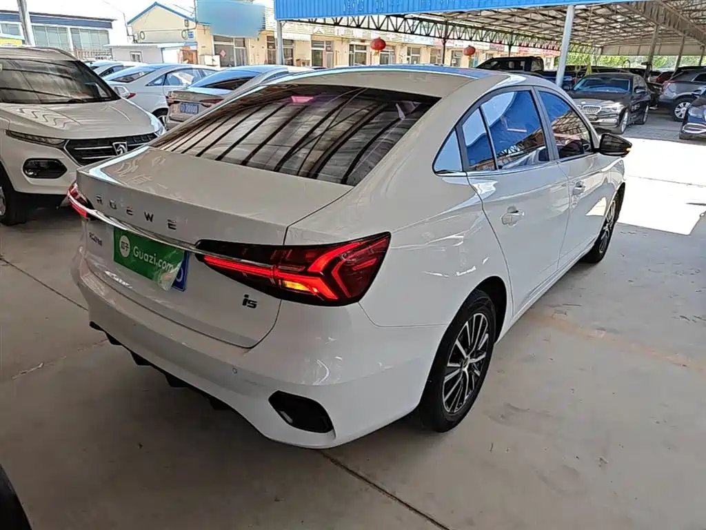 Roewe i5 Facelift 1.5 L CVT Diamond