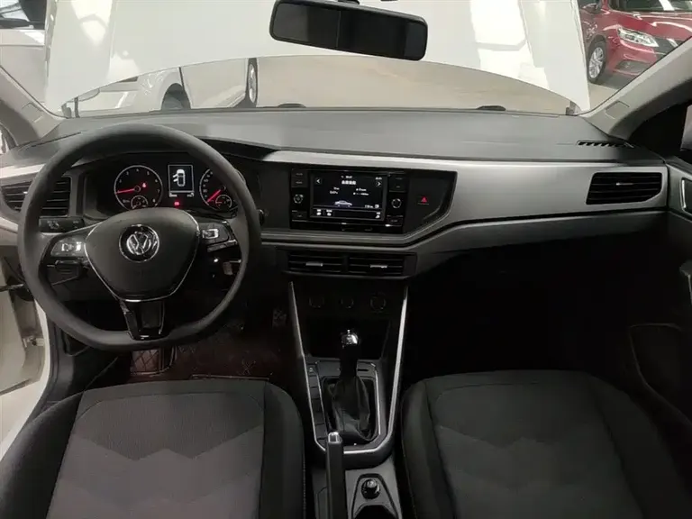 Volkswagen Polo Plus 1.5 L Auto Panoramic Pleasure