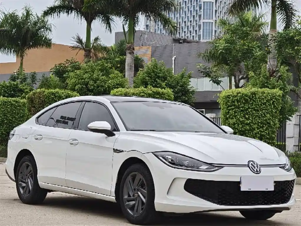 Lamando Lamando L 200 TSI DSG