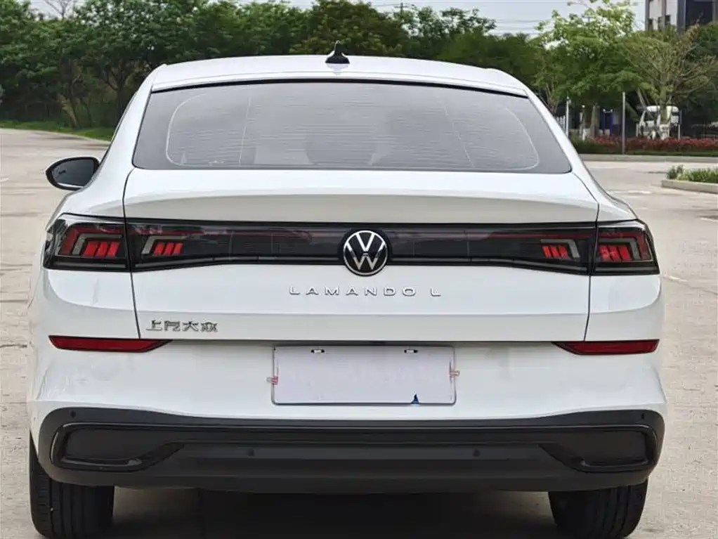 Lamando Lamando L 200 TSI DSG