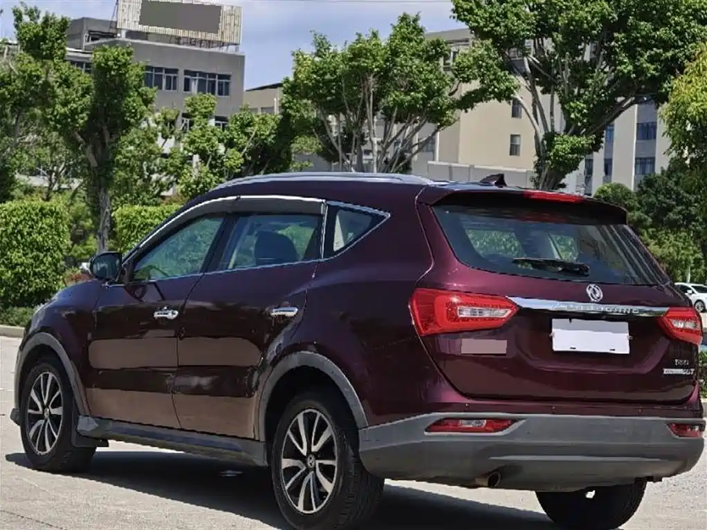 Fengguang 580 Facelift 1.5 T CVT Luxury