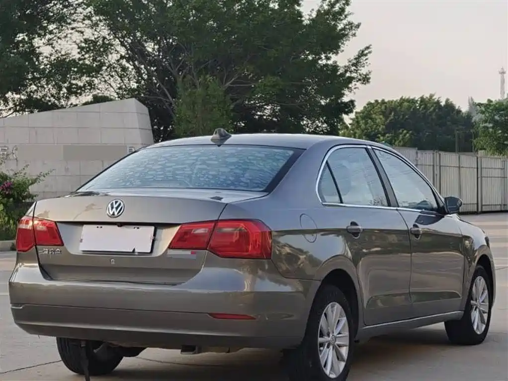 Jetta 1.6 L Auto Comfort