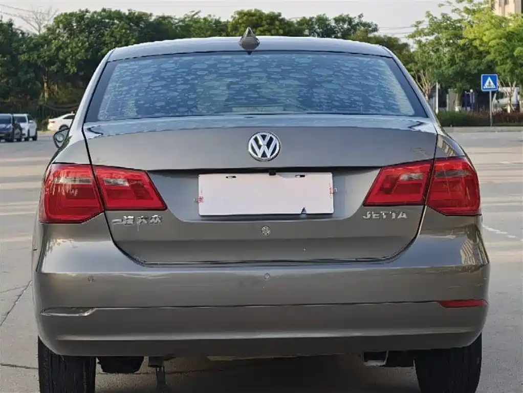 Jetta 1.6 L Auto Comfort