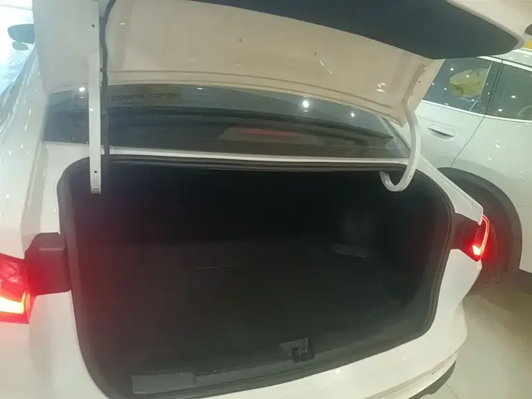 Roewe i5 1.5 L Manual Comfort Enjoyment