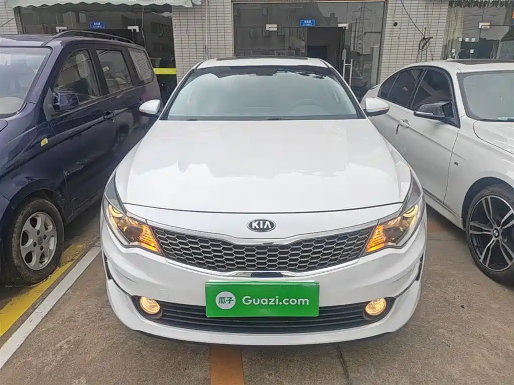 Kia K5 2.0 L Auto GLS