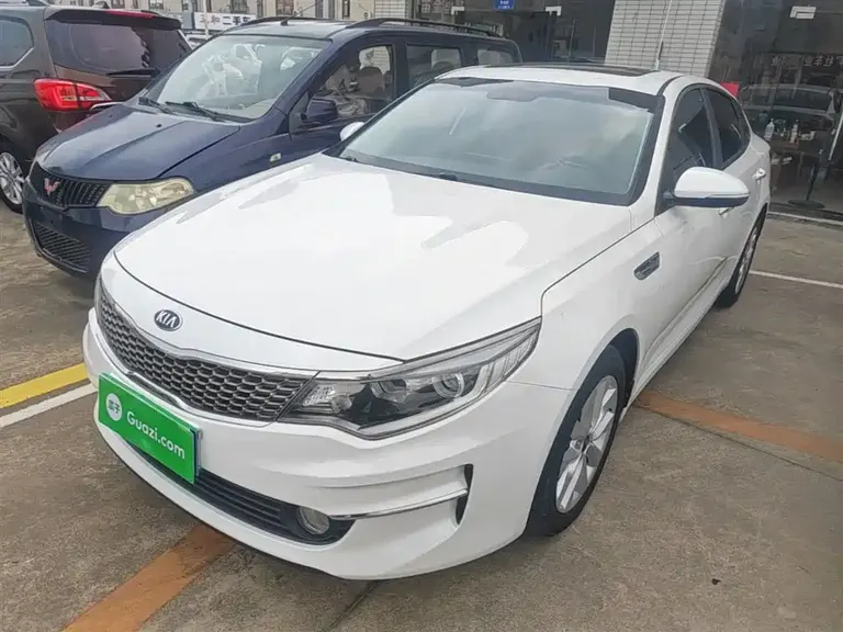 Kia K5 2.0 L Auto GLS