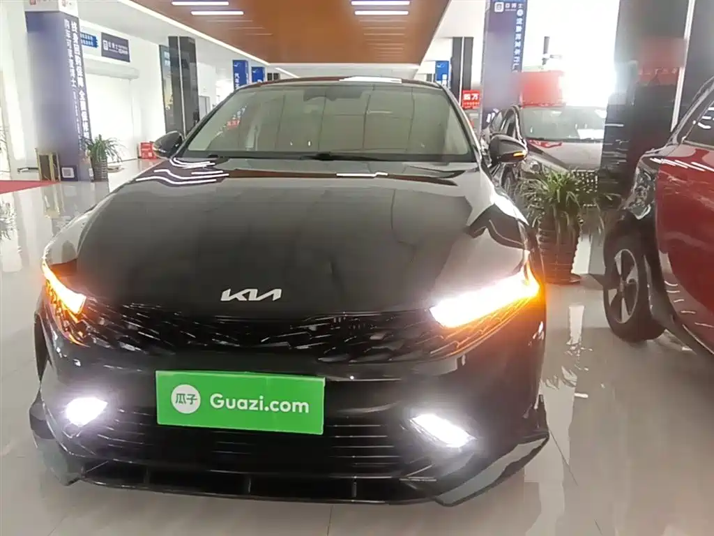 Kia K5 270 T CVVD Refreshed