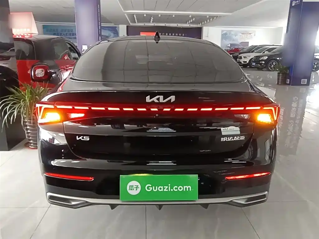 Kia K5 270 T CVVD Refreshed