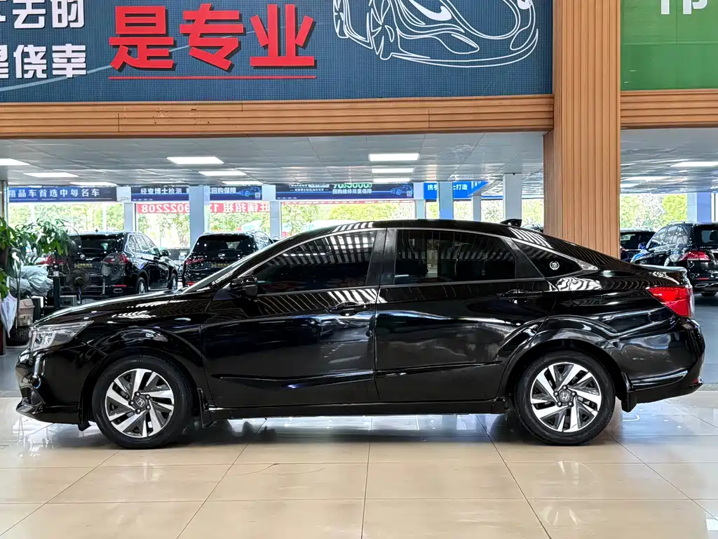 Crider 180 Turbo CVT Luxury CN-VI