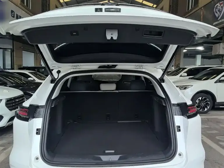 Changan UNI-K iDD Smart Electric iDD 1.5 T 135 km Smart Fun
