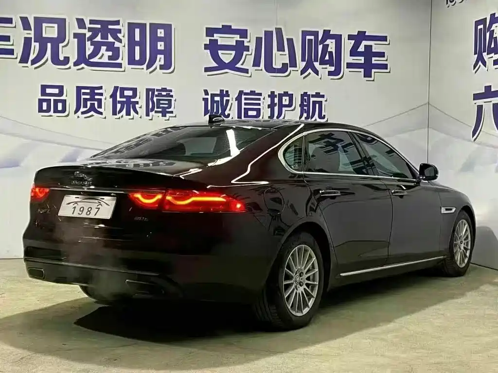 Jaguar XFL XFL 2.0 T 200 PS Luxury
