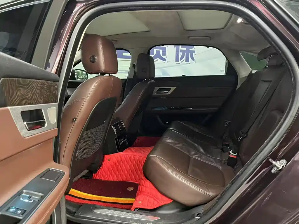 Jaguar XFL XFL 2.0 T 200 PS Luxury
