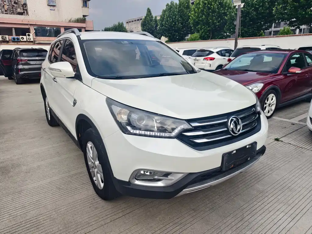 Dongfeng Fengshen AX7 2.0 L Auto Smart Joy
