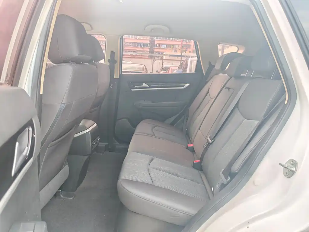Dongfeng Fengshen AX7 2.0 L Auto Smart Joy