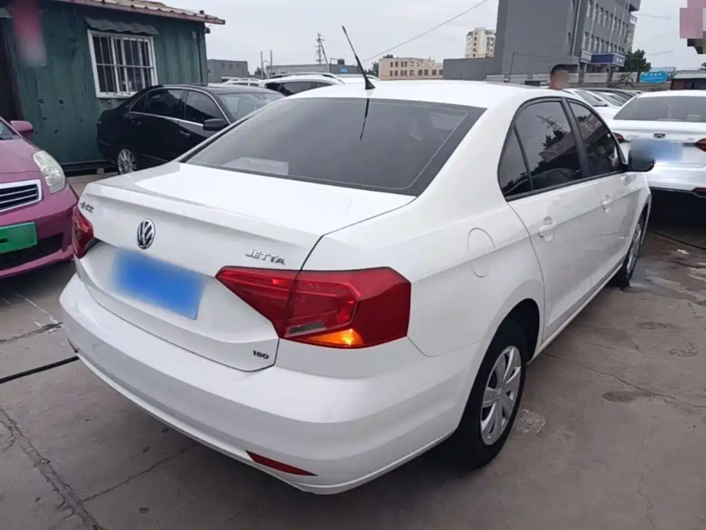Jetta 1.5 L Manual Fashion