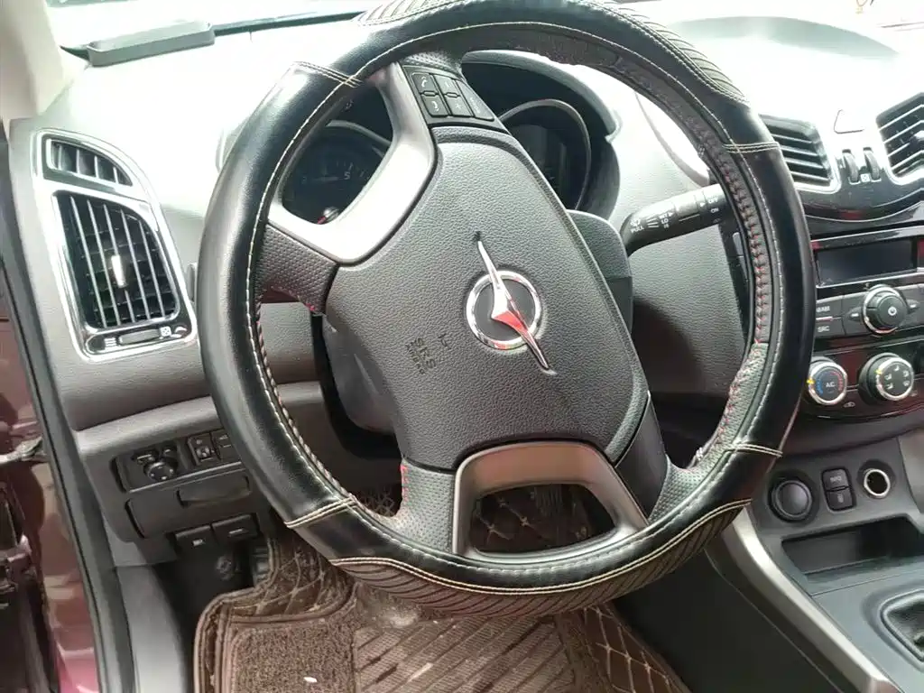Haima S5 海马S5 2016款 1.6 L 手动智能豪华型科技版