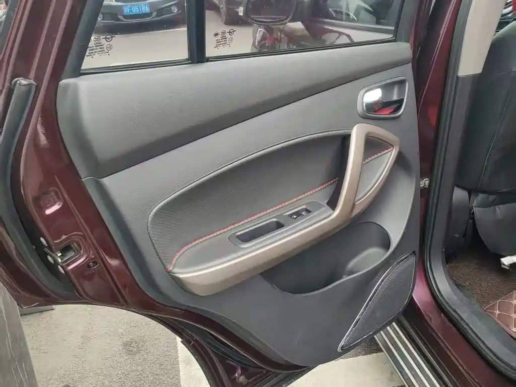 Haima S5 海马S5 2016款 1.6 L 手动智能豪华型科技版