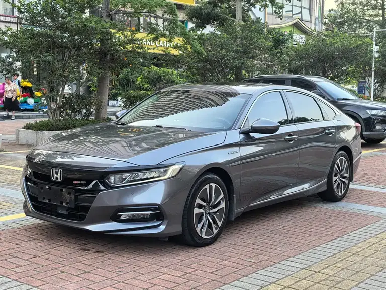 Honda Accord Sharp· Hybrid 2.0 L Sharp Leading CN-VI