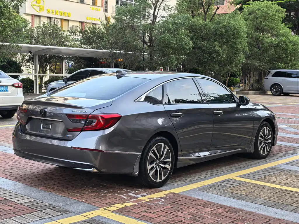 Accord Sharp· Hybrid 2.0 L Sharp Leading CN-VI