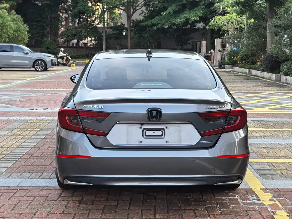 Accord Sharp· Hybrid 2.0 L Sharp Leading CN-VI