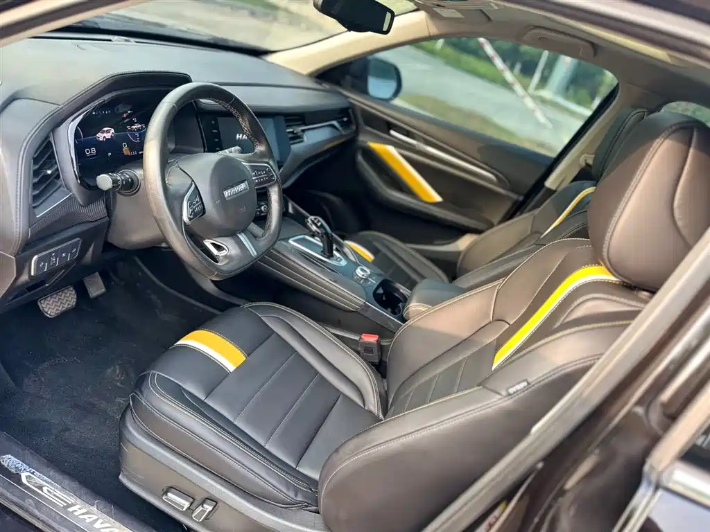 Haval F7 x 1.5 T 2 WD Ultimate Smart Tech