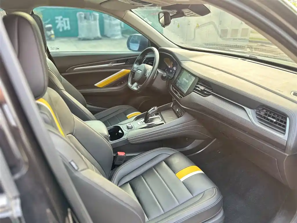 Haval F7 x 1.5 T 2 WD Ultimate Smart Tech