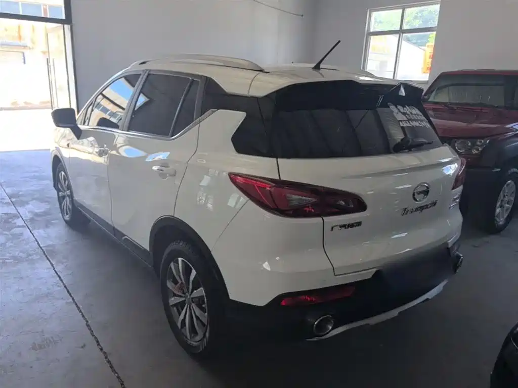 GAC Trumpchi GS3 235 T Auto Elite