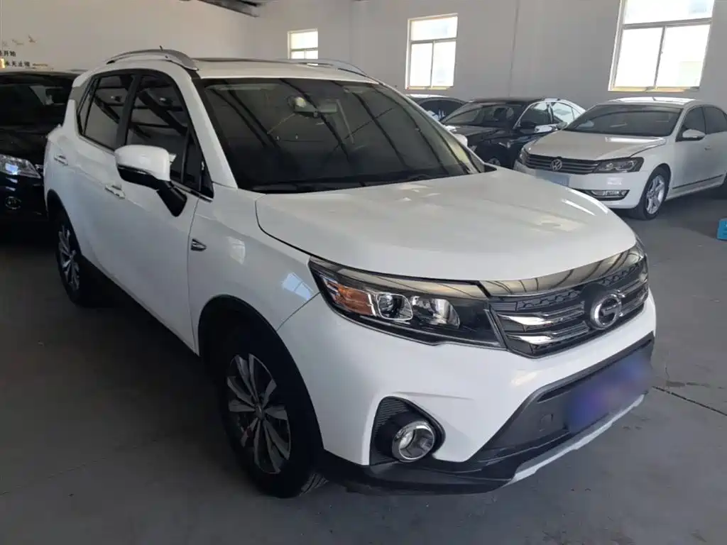 GAC Trumpchi GS3 235 T Auto Elite