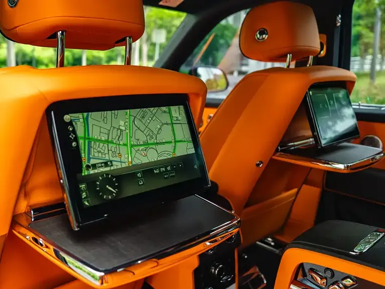 Rolls-Royce Cullinan 4-seat