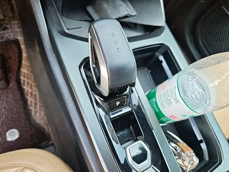 Geely Haoyue L 2.0 T DCT Flagship
