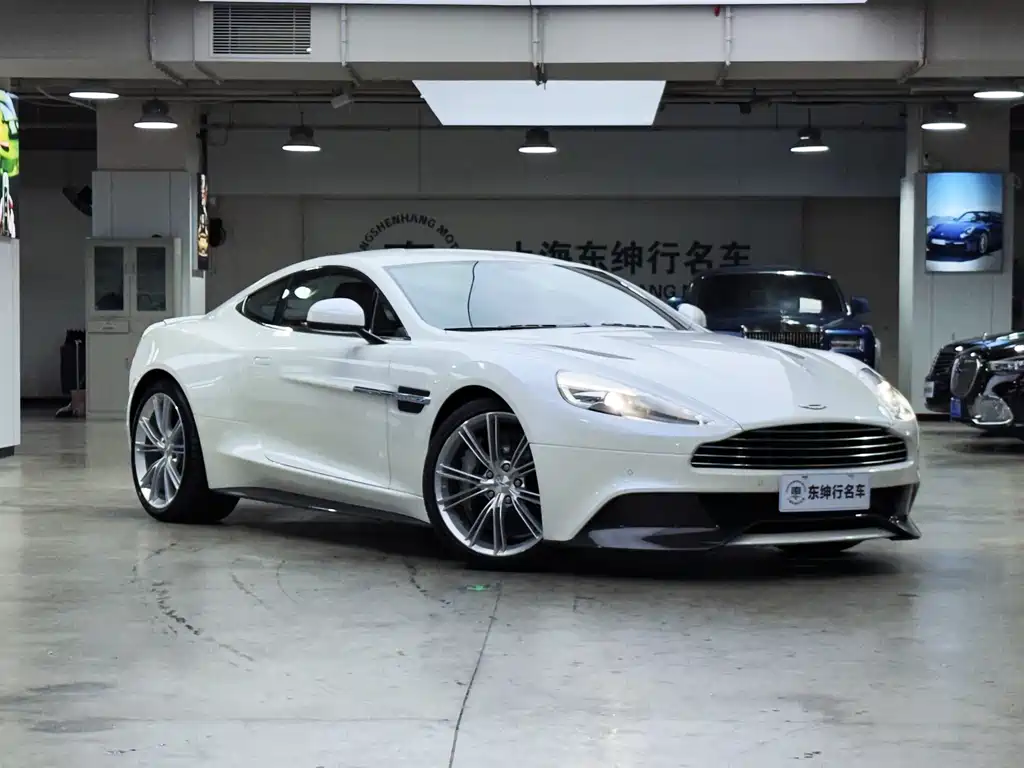 Vanquish Vanquish 2013款 6.0 L 标准型