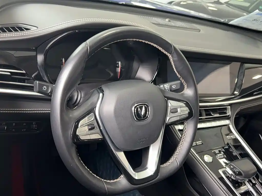 Changan CS85 Coupe 1.5 T DCT CN-VI