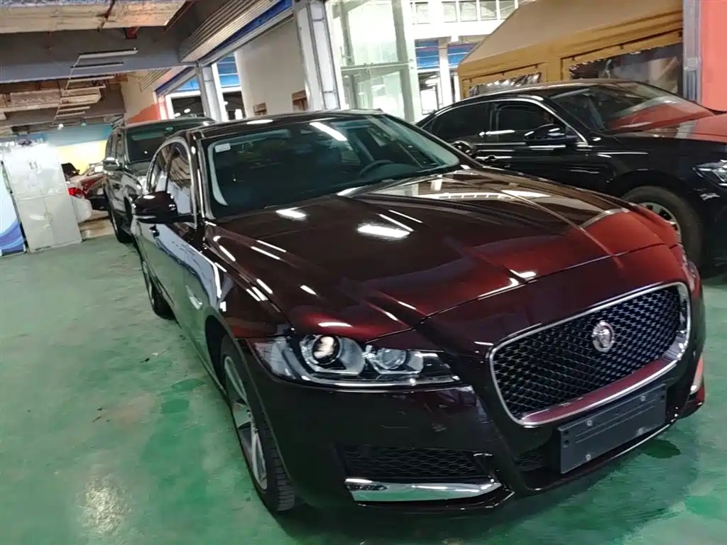 Jaguar XFL XFL 2.0 T P200 2 WD Elite